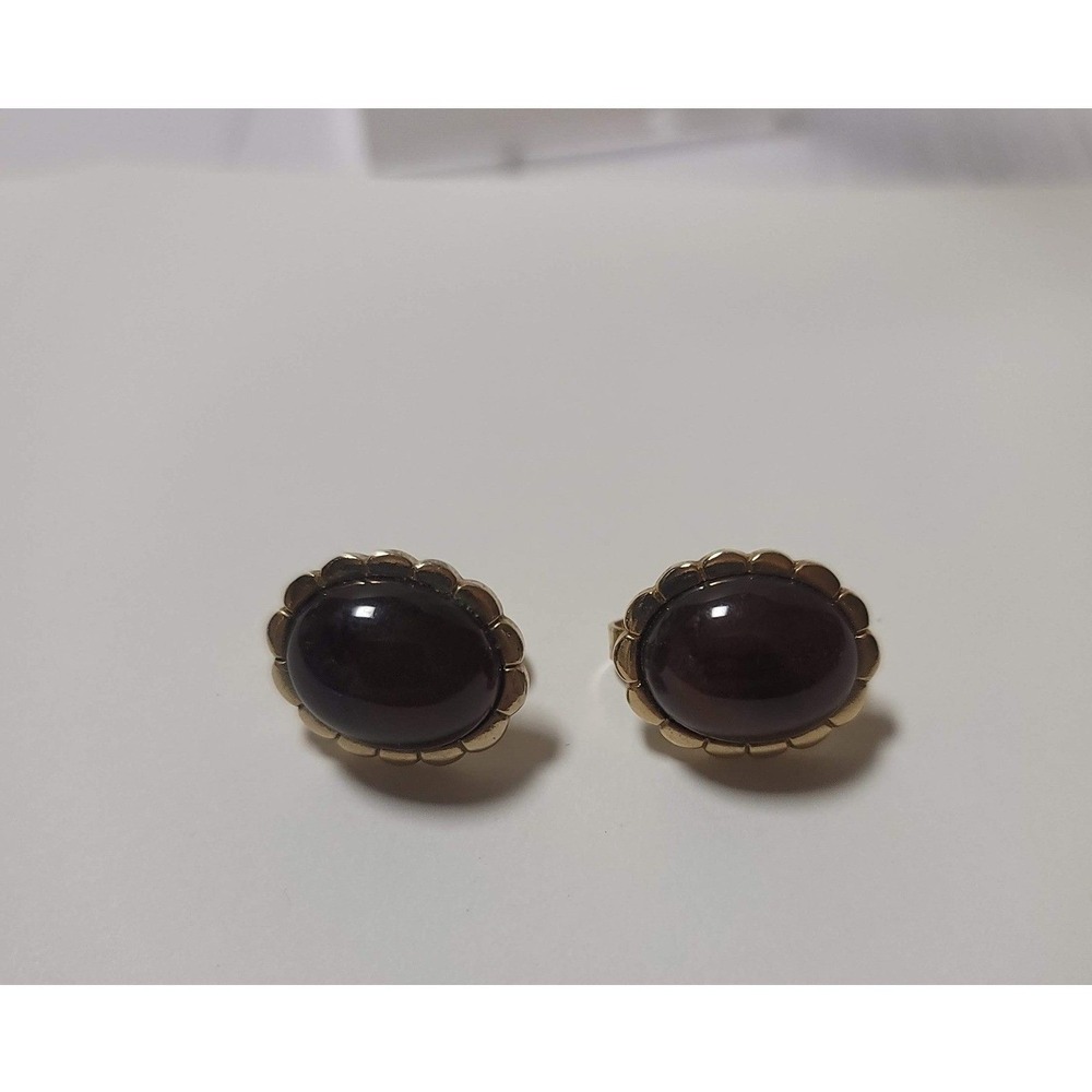 Vintage Avon Gold Tone Scalloped Oval Faux Mahogany Cabochon Clip On Earrings